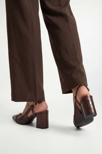Escarpins Slingback à Talon Bloc et Bout Pointu Darcia avec Détail Mors - Coupe Large | Taille 41 - Wallis - Modalova