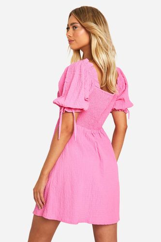 Robe babydoll texturée à manches bouffantes | Taille 36 - boohoo - Modalova