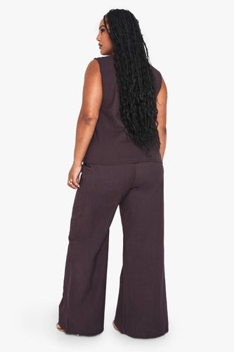 Ensemble coordonné grande taille : Haut sans manches à col haut et pantalon ample avec cordon de serrage | Taille 48 - boohoo - Modalova
