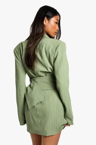 Robe Blazer Cintrée Texturée Avec Ceinture | Taille 44 - boohoo - Modalova
