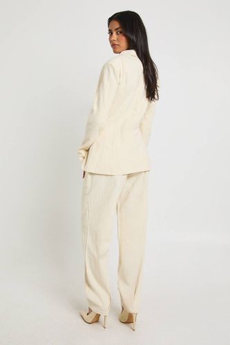 Pantalon en lin ajusté à jambe droite | Taille 44 - boohoo - Modalova