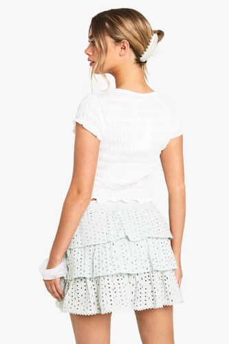 Jupe mini à volants brodée | Taille 44 - boohoo - Modalova