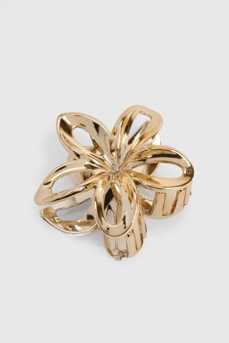 Pince à griffes Fleur d'Or - boohoo - Modalova