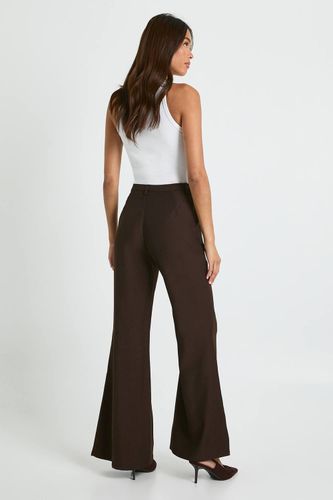 Pantalon Évasé Ajusté Tailleur | Taille 44 - boohoo - Modalova