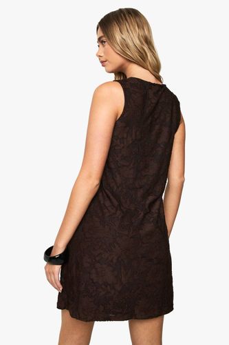 Robe mini swing en burnout texturée | Taille 44 - boohoo - Modalova