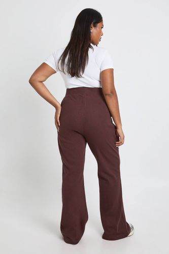 Legging basique côtelé évasé Plus | Taille 48 - boohoo - Modalova