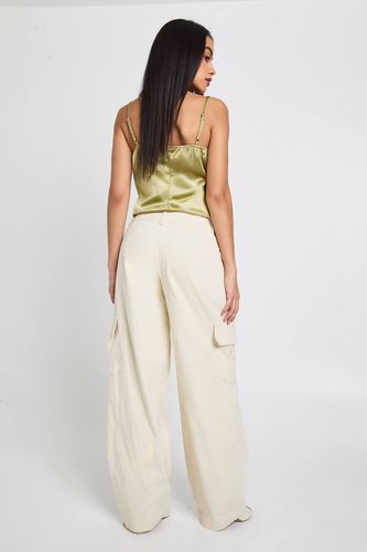 Pantalon Cargo Ballon En Sergé | Taille 44 - boohoo - Modalova