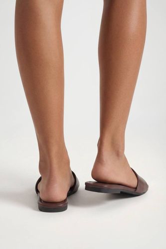 Mules À Bout Carré Basiques | Taille 41 - boohoo - Modalova