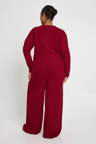 Ensemble Coordonné Grande Taille Cardigan Boutonné et Pantalon Côtelé | Taille 48 - boohoo - Modalova