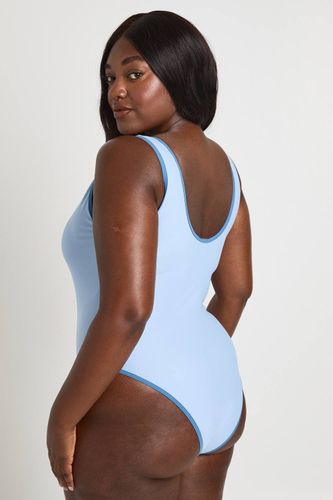 Maillot De Bain Grande Taille À Détails Contrastés | Taille 48 - boohoo - Modalova