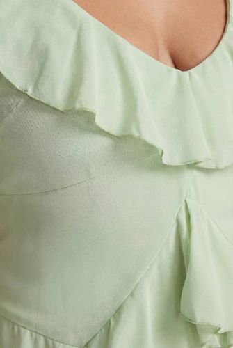 Robe Maxi À Volants Et Col Licou Grande Taille | Taille 48 - boohoo - Modalova
