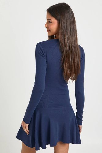 Robe Patineuse Côtelée à Ourlet Asymétrique | Taille 44 - boohoo - Modalova
