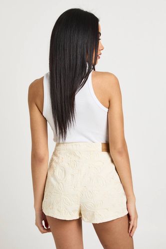 Short Mini En Denim Avec Détail En Dentelle | Taille 42 - boohoo - Modalova