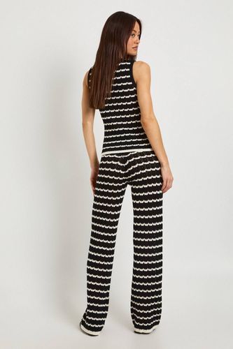 Ensemble Coordonné Haut En Tricot À Rayures Crochet Et Pantalon Large Tall | Taille Small - boohoo - Modalova