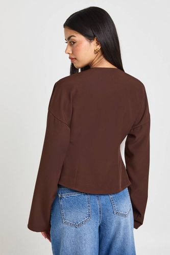 Haut Cache-Cœur à Manches Longues avec Boutons Dorés | Taille 44 - boohoo - Modalova