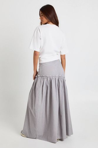 Jupe Longue Asymétrique En Popeline À Rayures | Taille 44 - boohoo - Modalova