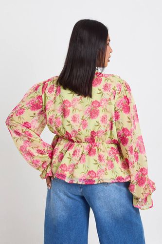 Haut Smocké Grande Taille À Volants Et Lien Noué Devant | Taille 46 - boohoo - Modalova