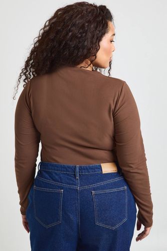 Body À Manches Longues Ultra Doux Avec Encolure Intégrée | Taille 48 - boohoo - Modalova