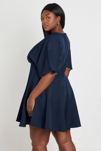 Robe Patineuse Plissée Grande Taille | Taille 48 - boohoo - Modalova