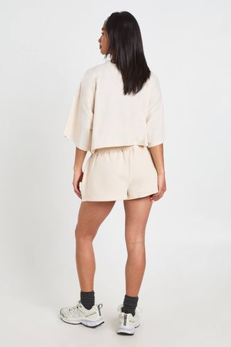 Ensemble T-shirt Court Boxy Et Short Petite | Taille Medium - boohoo - Modalova