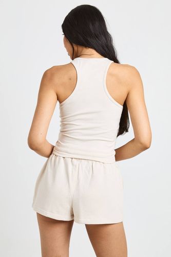 Ensemble Débardeur De Sport Dos Nageur Et Short Molletonné Tall | Taille Medium - boohoo - Modalova