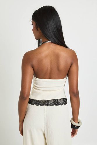 Haut À Ourlet Asymétrique Avec Dentelle Froissée | Taille 42 - boohoo - Modalova