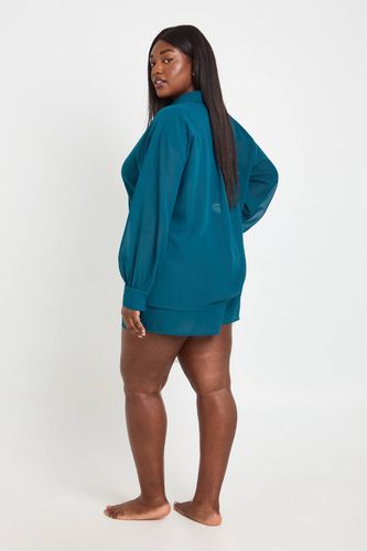 Chemise De Plage En Mousseline Grande Taille | Taille 48 - boohoo - Modalova