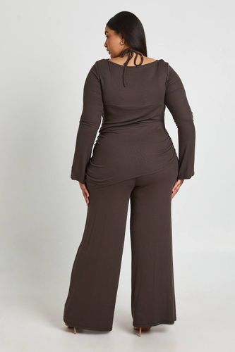 Pantalon Large À Double Épaisseur En Maille Côtelée Grande Taille | Taille 48 - boohoo - Modalova