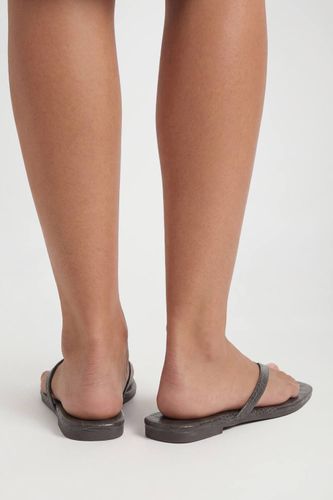 Tongs À Bout Carré Effet Croco | Taille 37 - boohoo - Modalova