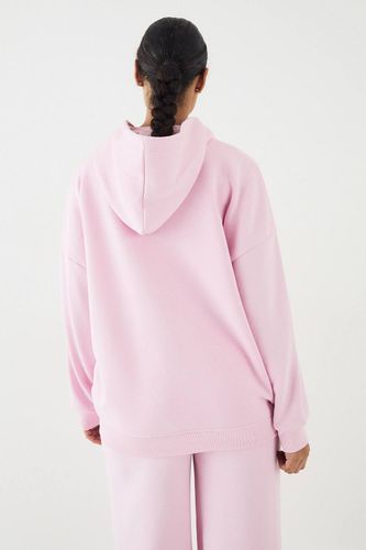 Sweat à Casynthétiqueche Oversize avec Appliqué en Tissu Assorti | Taille Medium - DSGN Studio - Modalova