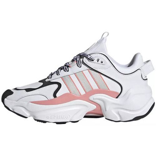 Baskets basses MAGMUR RUNNER - adidas - Modalova