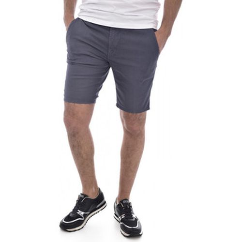 Short Bermuda Chino M92D05 Gris (rft) - Guess - Modalova