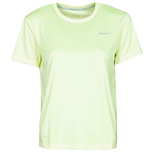 T-shirt Nike MILER TOP SS - Nike - Modalova