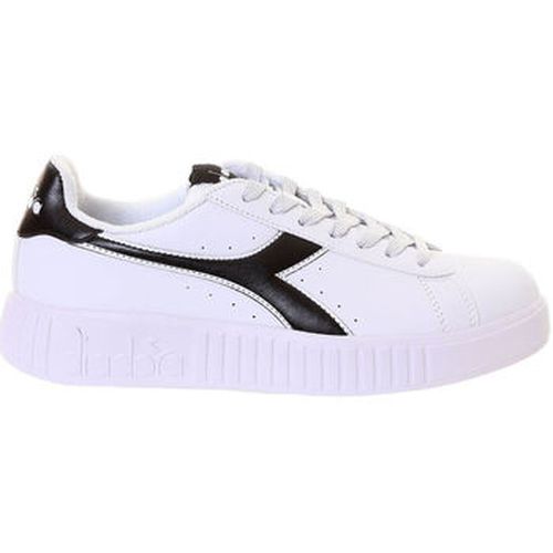 Baskets GAME P STEP C0351 White/Black - Diadora - Modalova