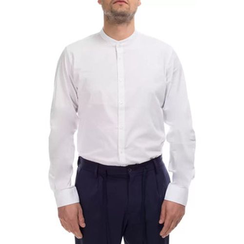 Chemise Tenue de chemise classique blanche à col coréens - Outfit - Modalova