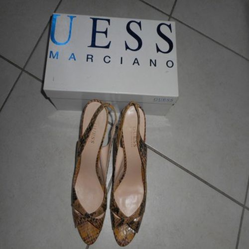 Chaussures escarpins Escarpins GUESS 'Python' avec bride arrière - Guess By Marcianno - Modalova