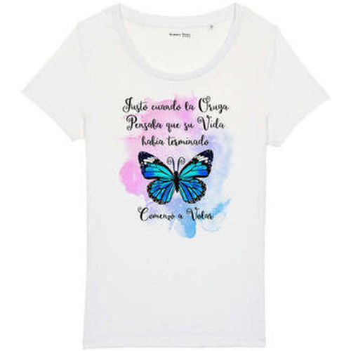 T-shirt Camiseta Mujer "Transformación de la Mariposa" - Karma Yoga Shop - Modalova