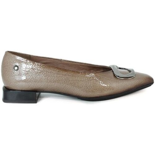 Chaussures BAILARINA PUNTA AFILADA CON MAXIHEBILLA 5852 TOPO - Aplauso - Modalova