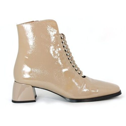 Bottines BOTÍN DE CHAROL CREMA CON TACÓN CHIARA 7021 - Dansi - Modalova