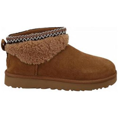 Bottines CLASSIC ULTRA MINI MAXI CURLY - UGG - Modalova