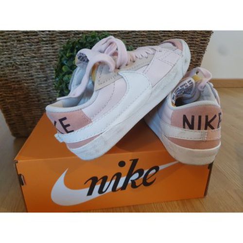 Baskets basses Nike Nike femme - Nike - Modalova