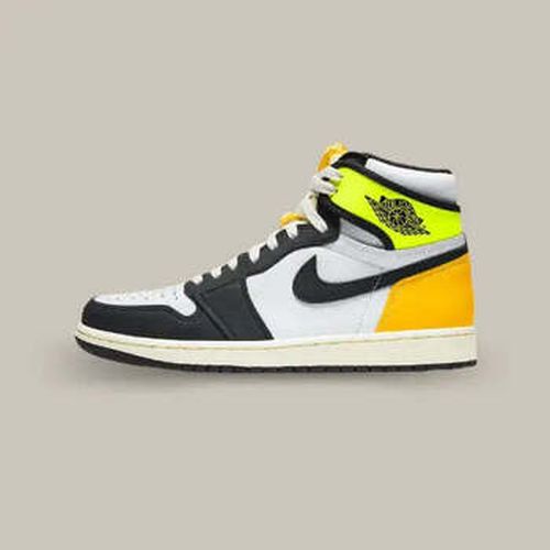 Baskets Air 1 Retro High OG Volt University Gold - Nike - Modalova