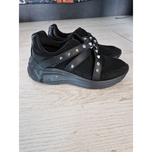 Baskets basses Guess Basket - Guess - Modalova