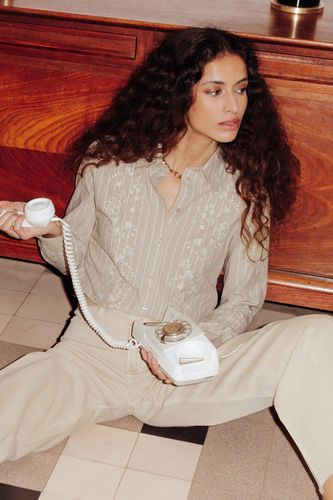 Longue chemise brodée Rayé écru - Promod - Modalova
