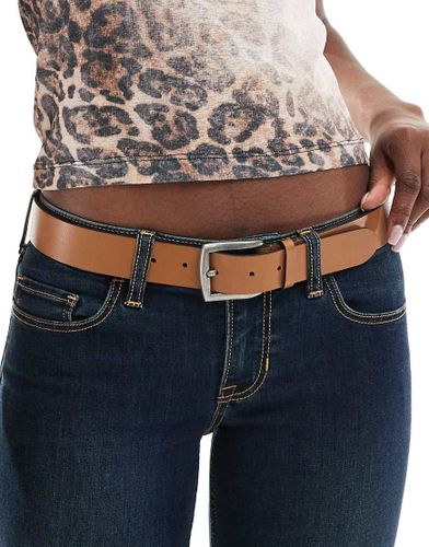 Ceinture en cuir avec boucle carrÃ©e - Cognac-Marron Marron L female - Pieces - Modalova