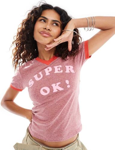 ExclusivitÃ© - x ASOS - T-shirt effet rÃ©trÃ©ci Ã  col V avec bords contrastants et inscription Super OK! Â» - Rose rose S female - Deus Ex Machina - Modalova