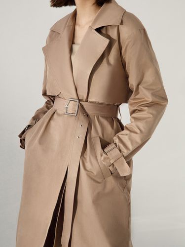 Buckle-detailed trench coat - Lichi - Modalova