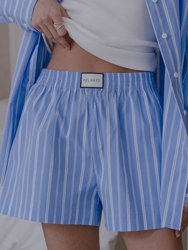 High-waisted striped shorts - Lichi - Modalova