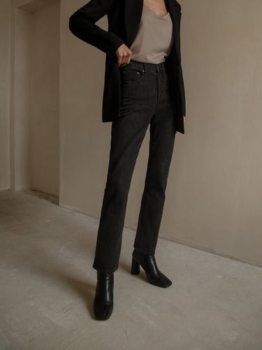 Straight-leg jeans with off-beat stitching - Lichi - Modalova