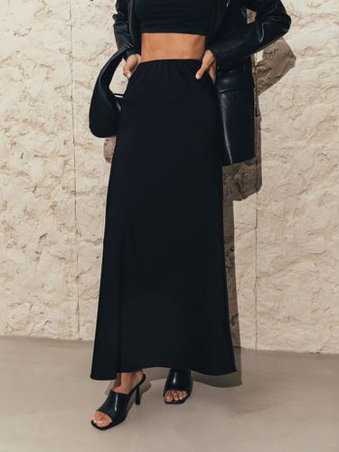 Satin maxi skirt - Lichi - Modalova